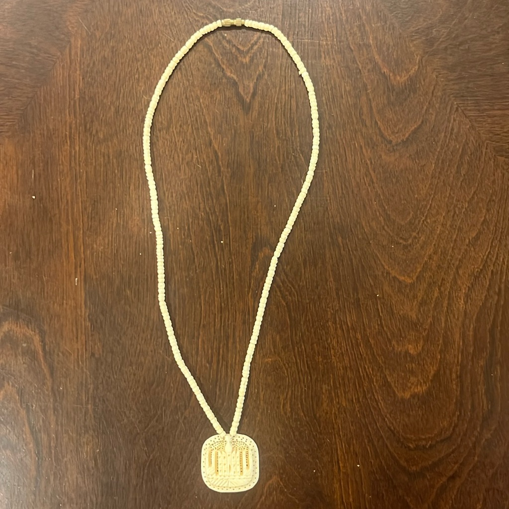 Brand New Pretty Pendant Necklace
